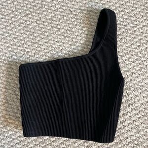 Aritzia Top